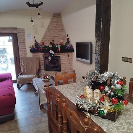 Vivienda Turistica El Caneco Tordesillas Esterno foto