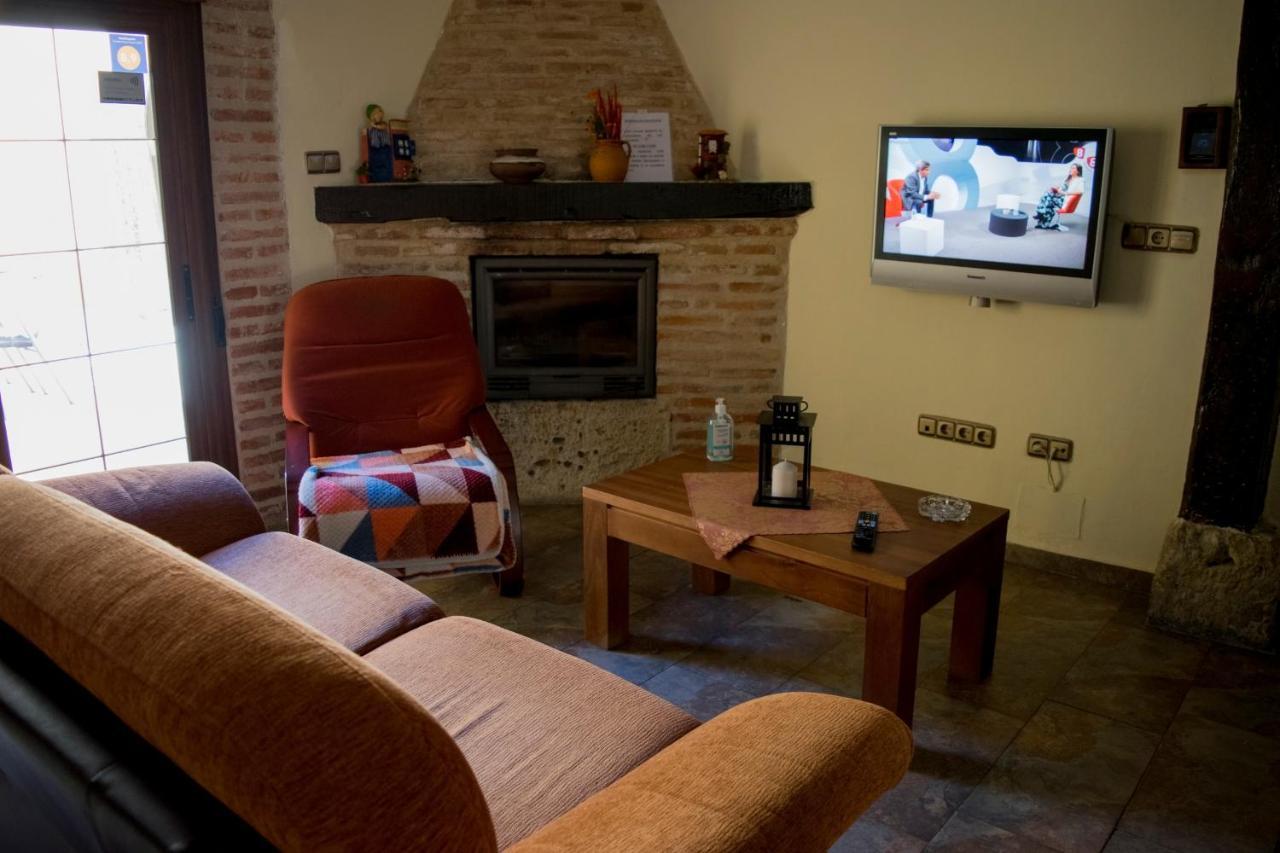 Vivienda Turistica El Caneco Tordesillas Esterno foto