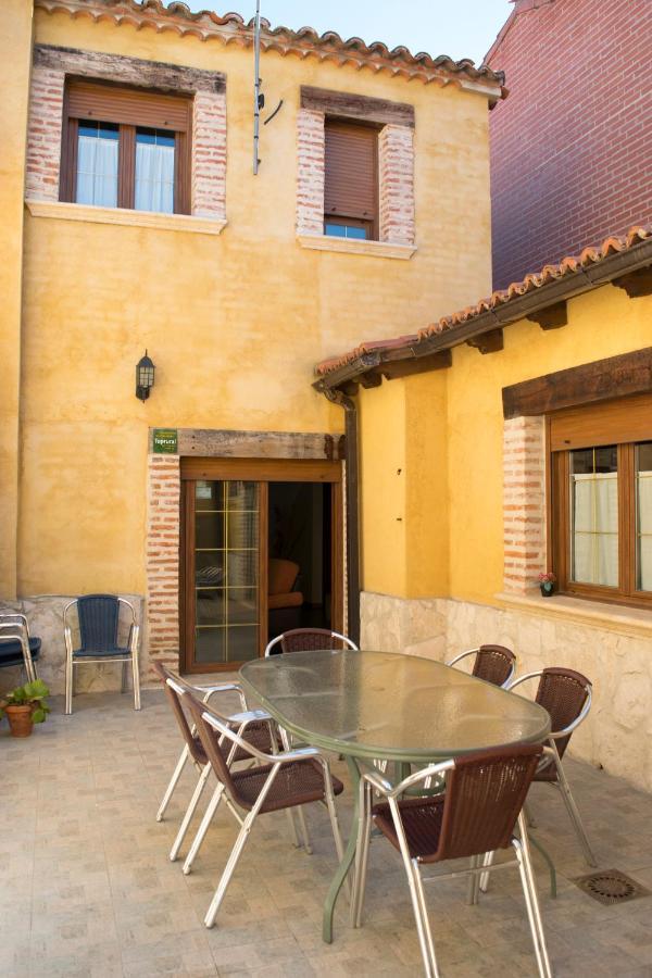 Vivienda Turistica El Caneco Tordesillas Esterno foto