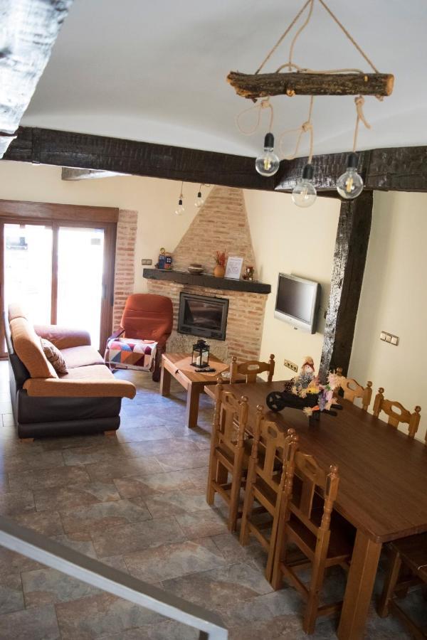Vivienda Turistica El Caneco Tordesillas Esterno foto