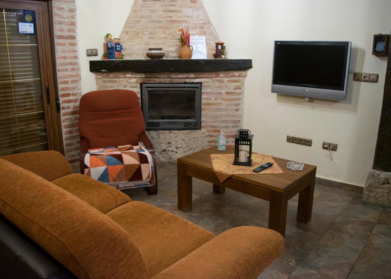 Vivienda Turistica El Caneco Tordesillas Esterno foto